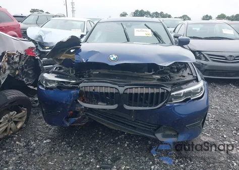 2019 BMW 330I xDrive из США, поврежденный, VIN WBA5R7C59KAJ83727